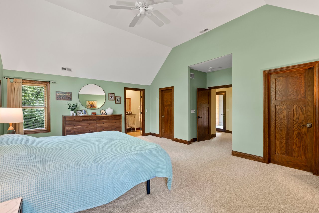 1520 Telegraph Road, Lake Forest