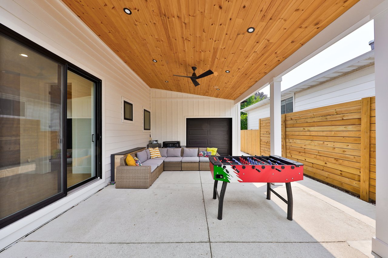 1506 Newlands Crescent, Burlington