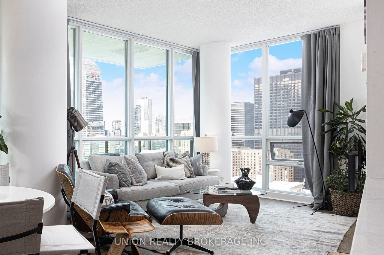 33 Bay St, Ste 2903