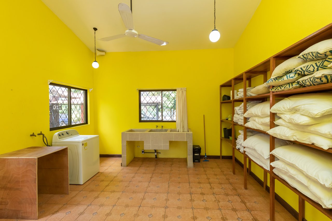 Hacienda-Style Retreat For Sale in Naranjito