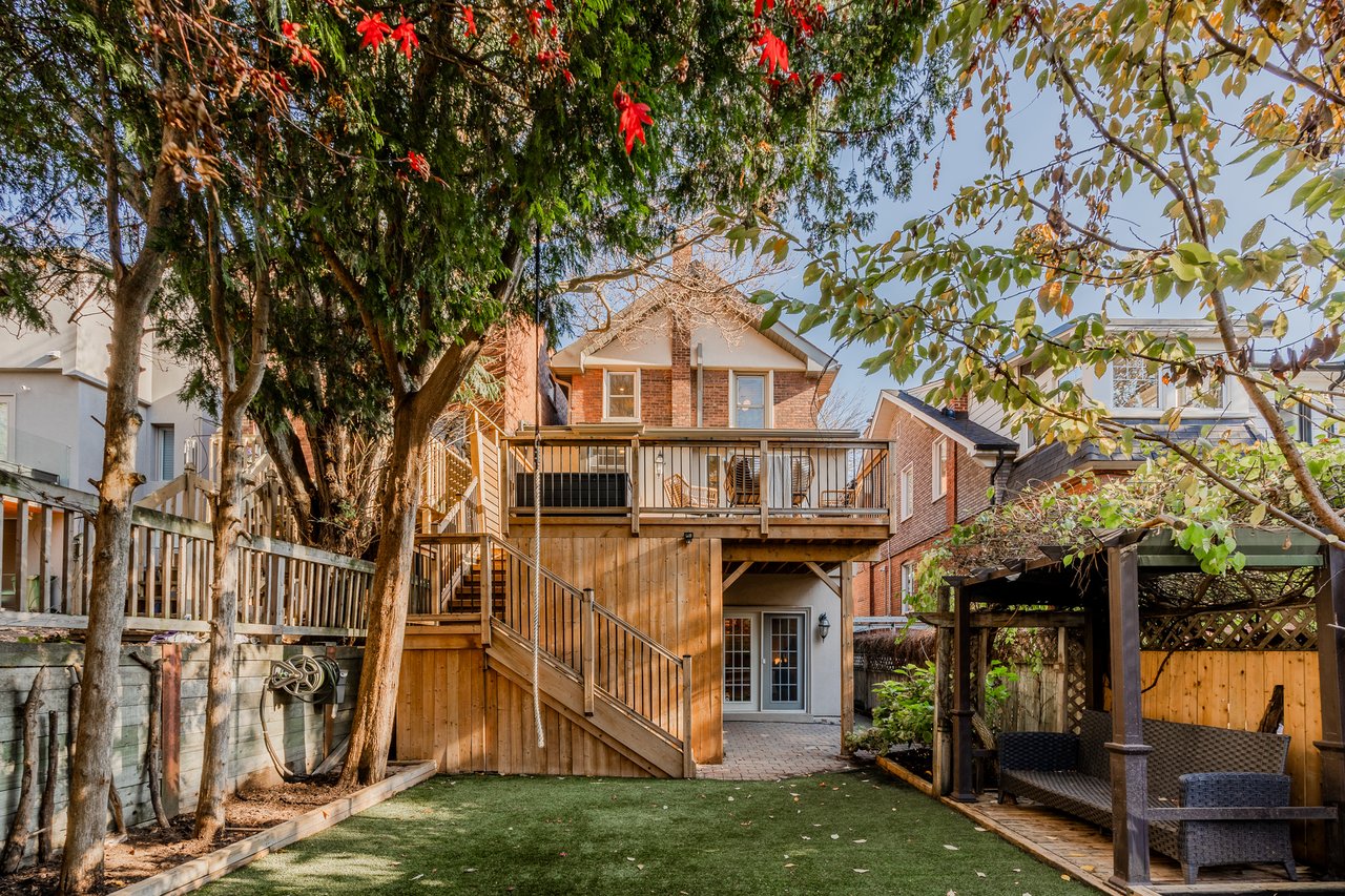 310 Lee Ave