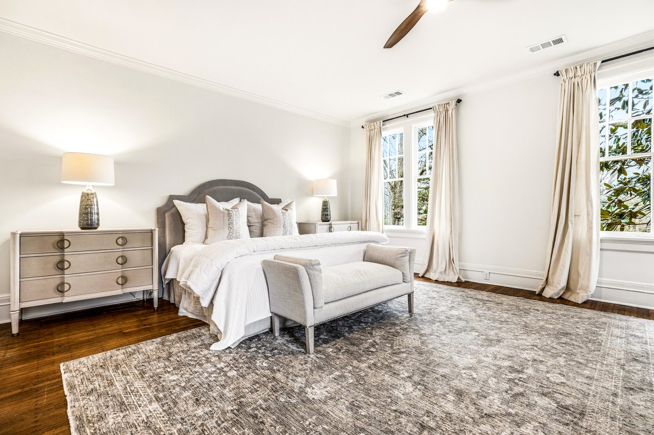 794 Springdale Road NE