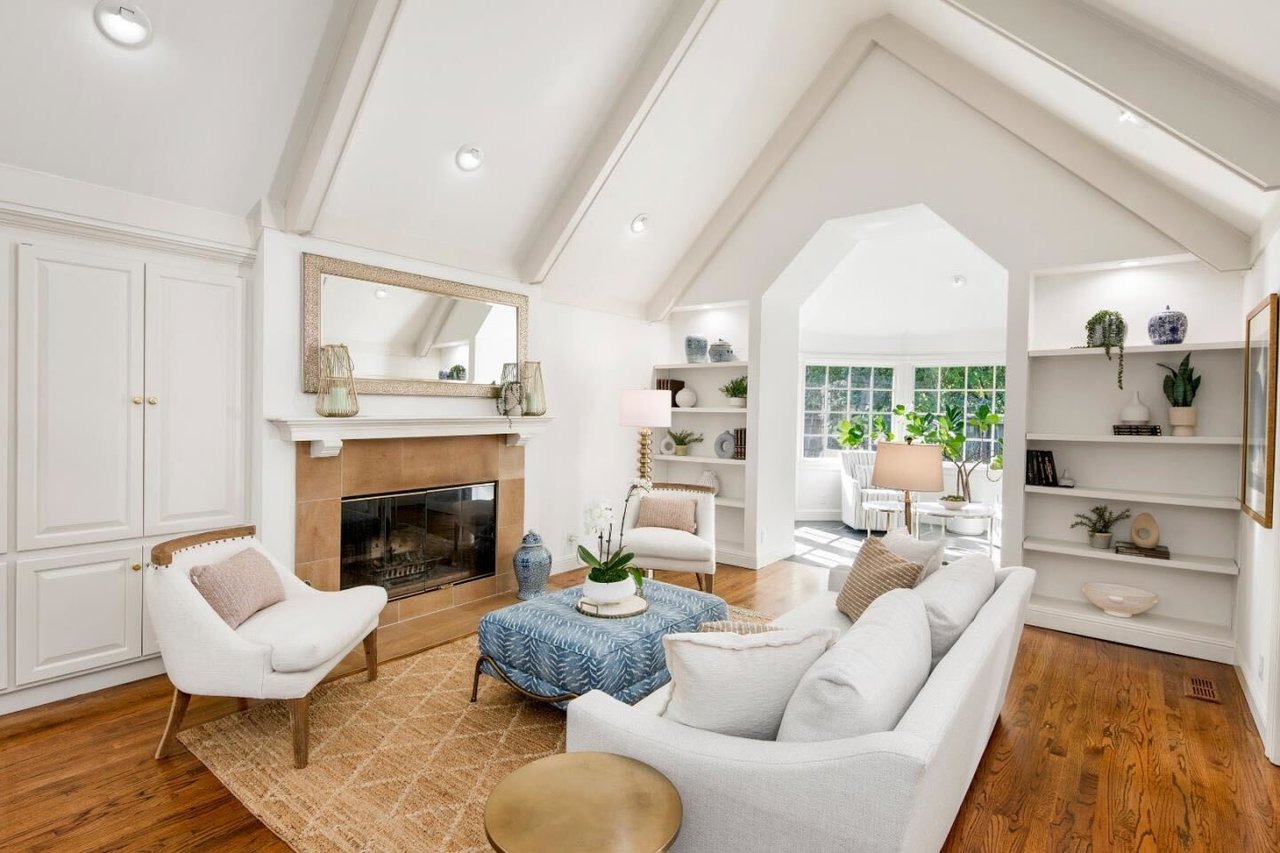 menlo park home for sale staged living room