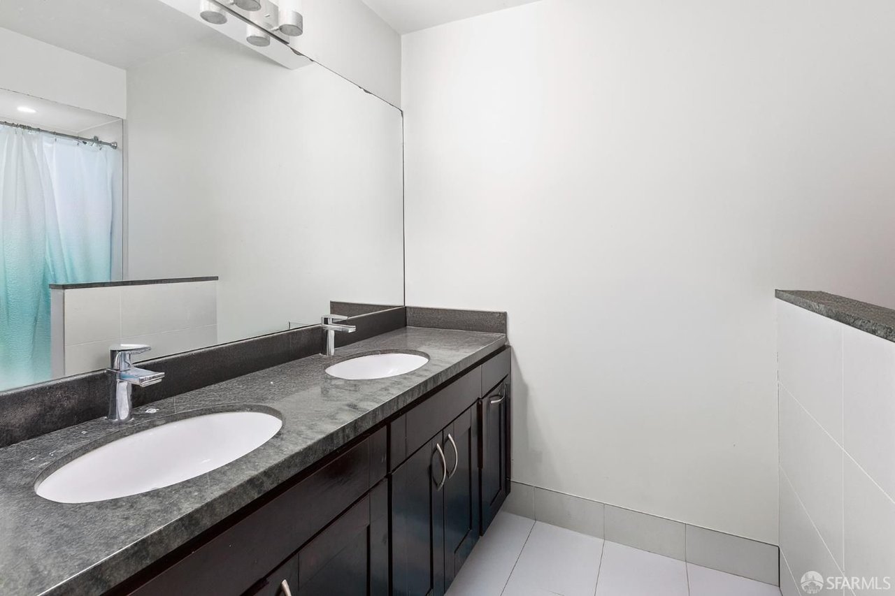 2040 Broadway, Unit 102