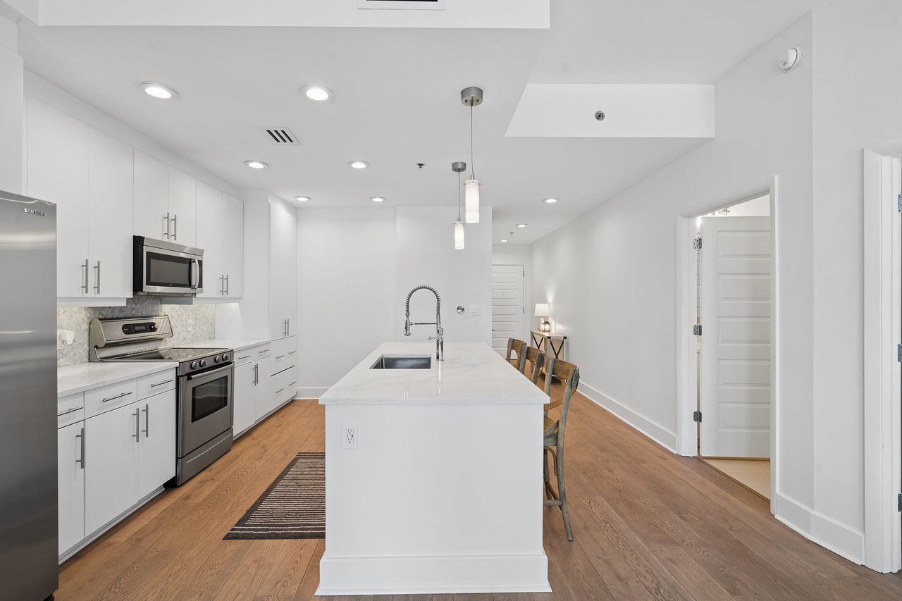 1080 Peachtree Street Unit 1504