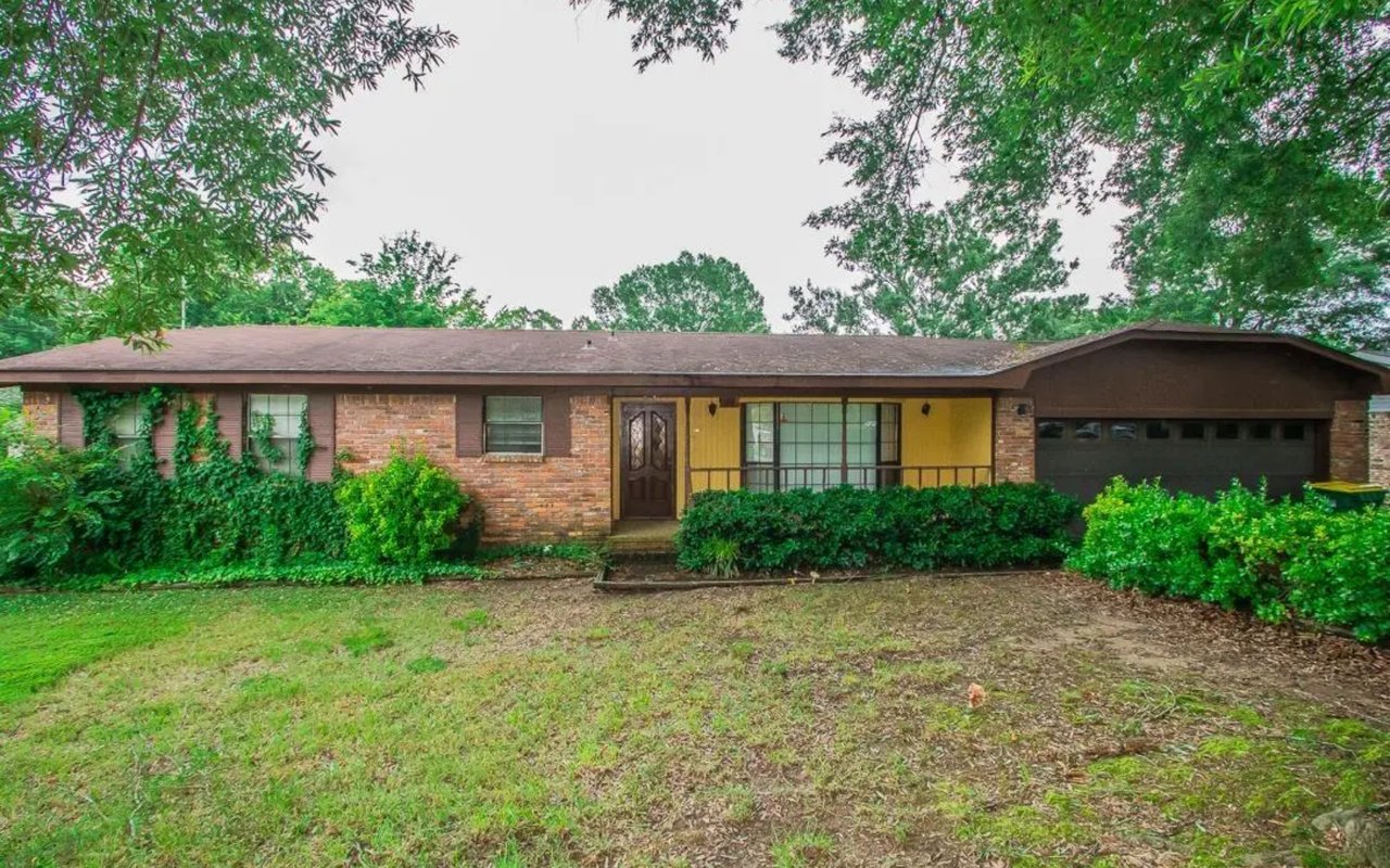 34 Jackson Oaks Dr