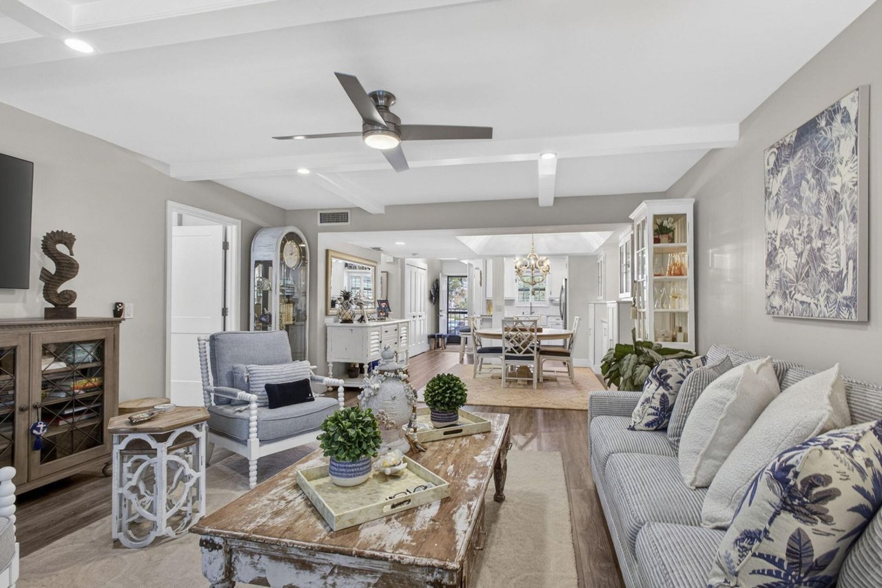 327 Southwind Drive, 203