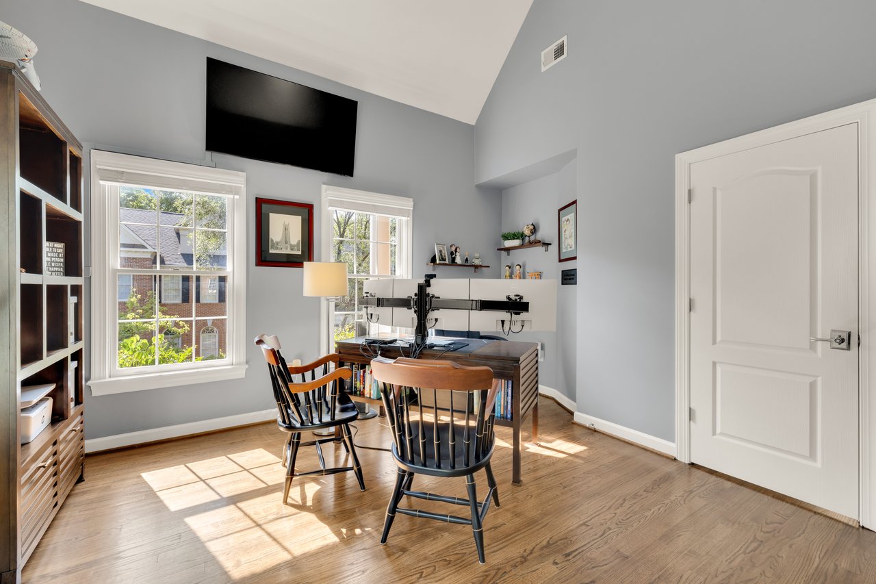 End-unit Falls Church City Townhouse