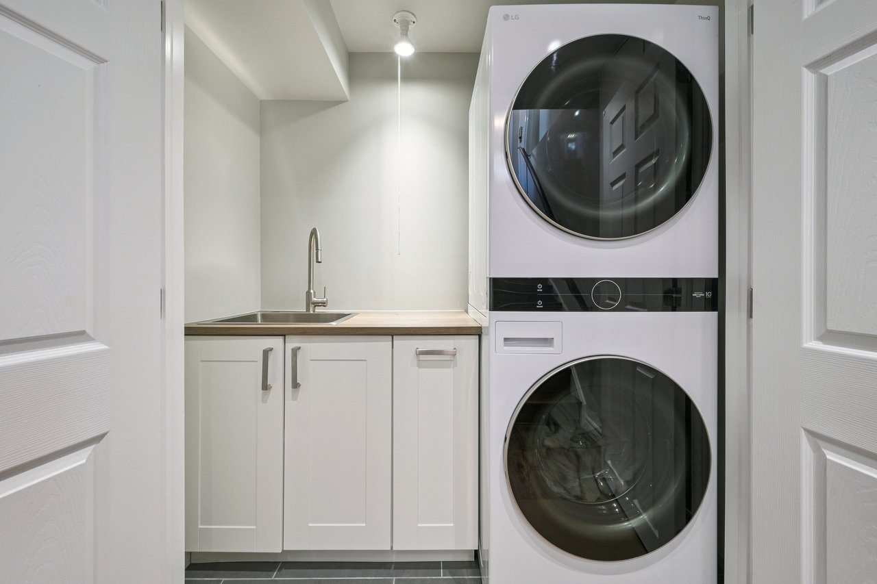 Sun-Filled Sophistication on a Rare Pie-Shaped Lot in West Oak Trails