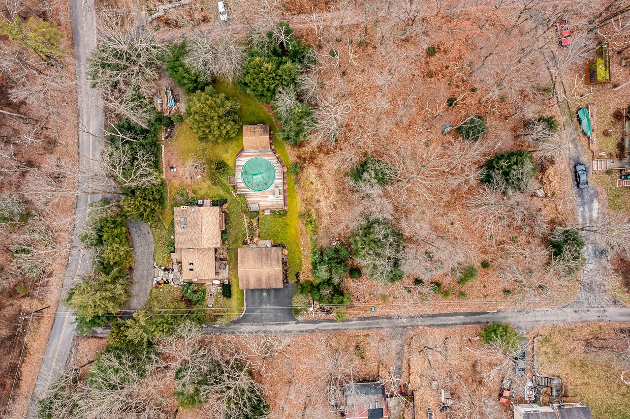 2716 Mountain Road