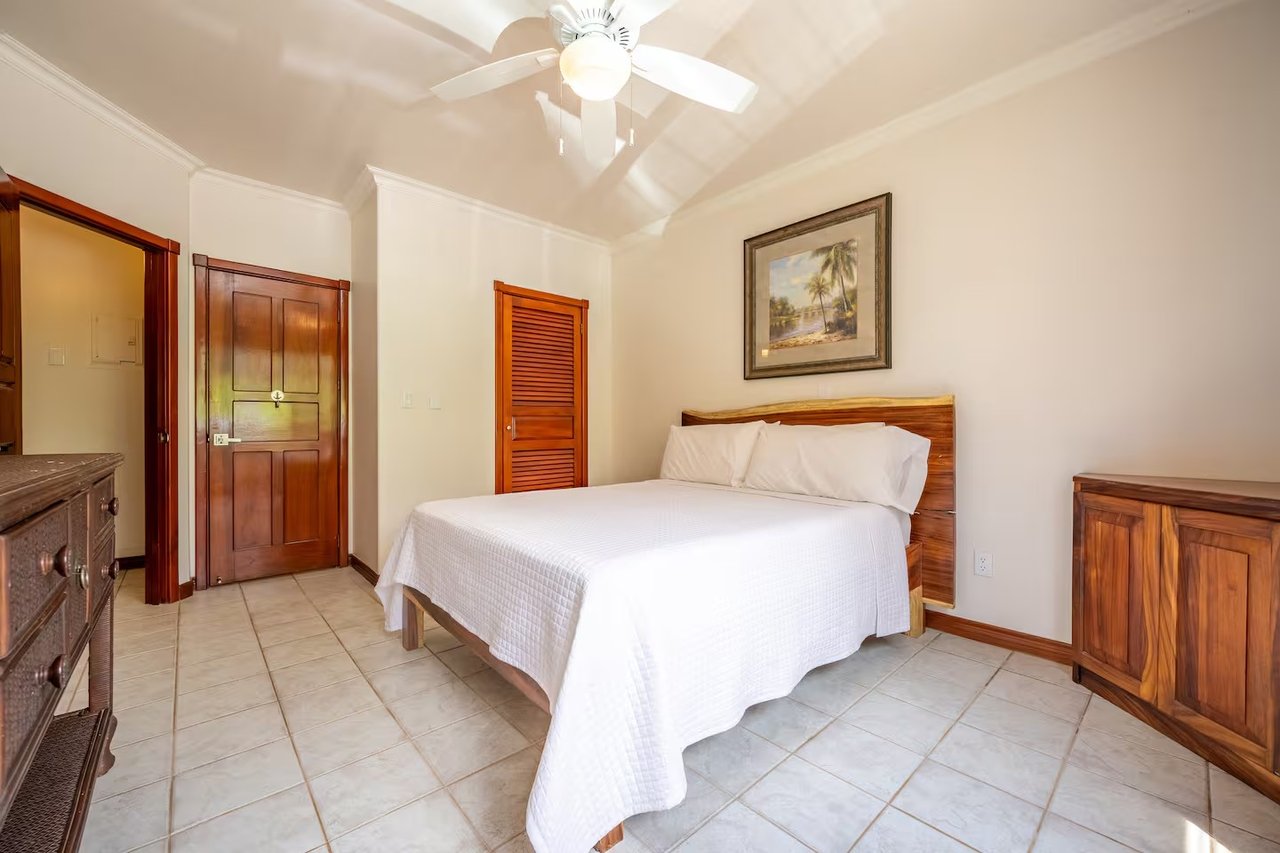 Pacific Beach Condo #7 - Beachfront Playa Potrero