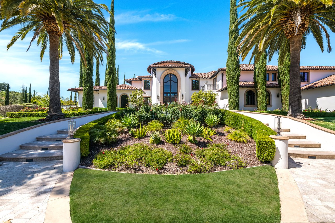 25201 Prado Del Misterio