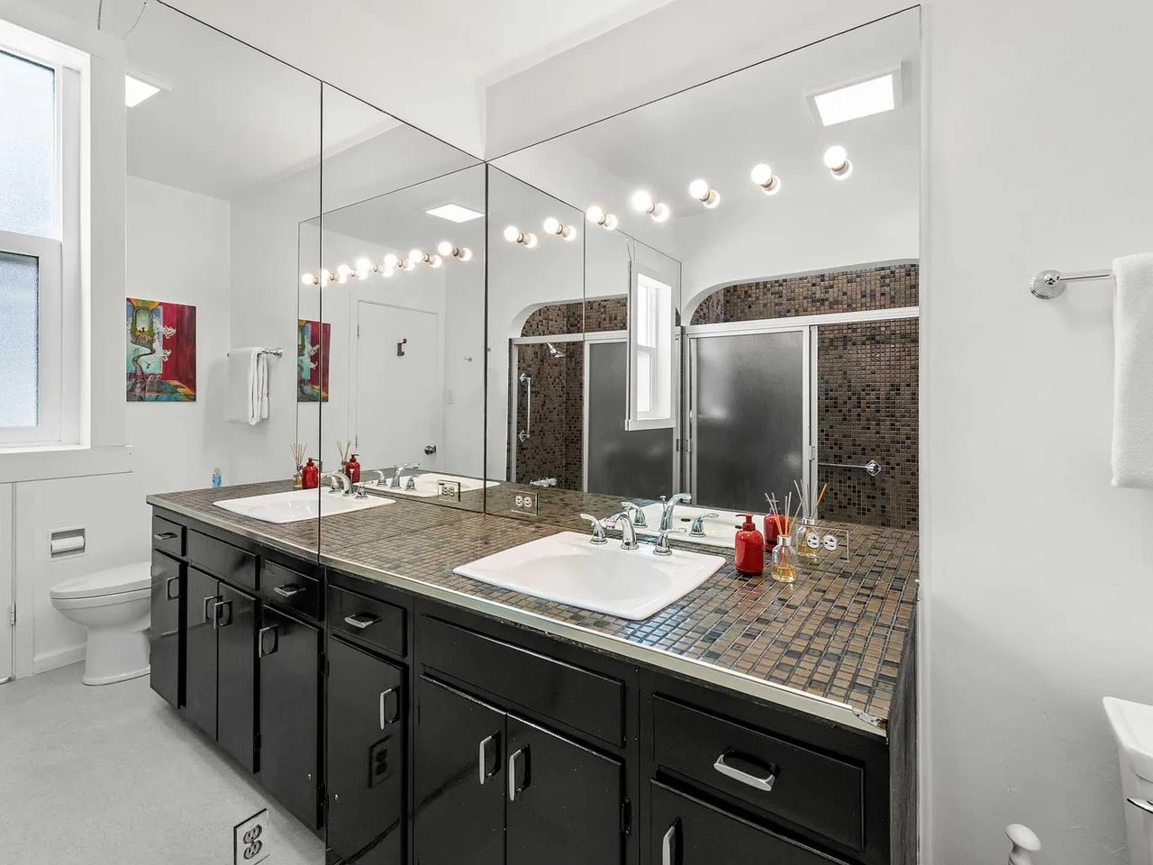 8823 Betty Way, West Hollywood 