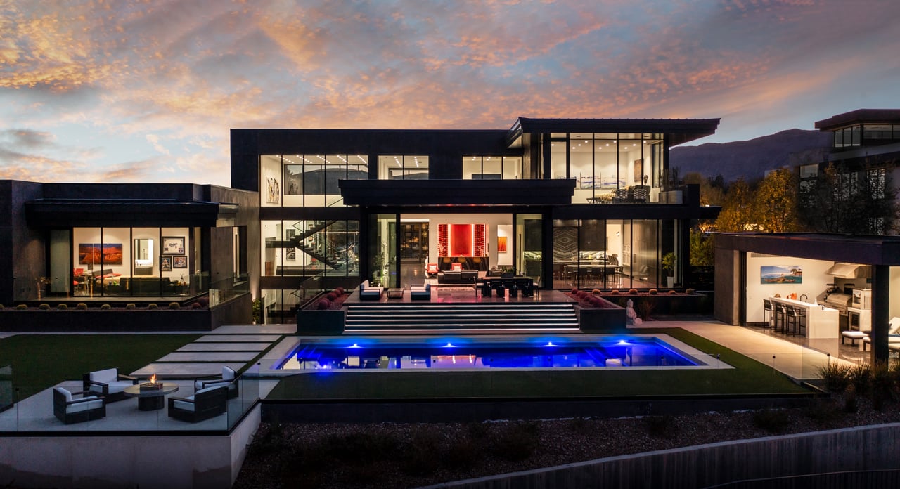 44 Hawk Ridge Drive