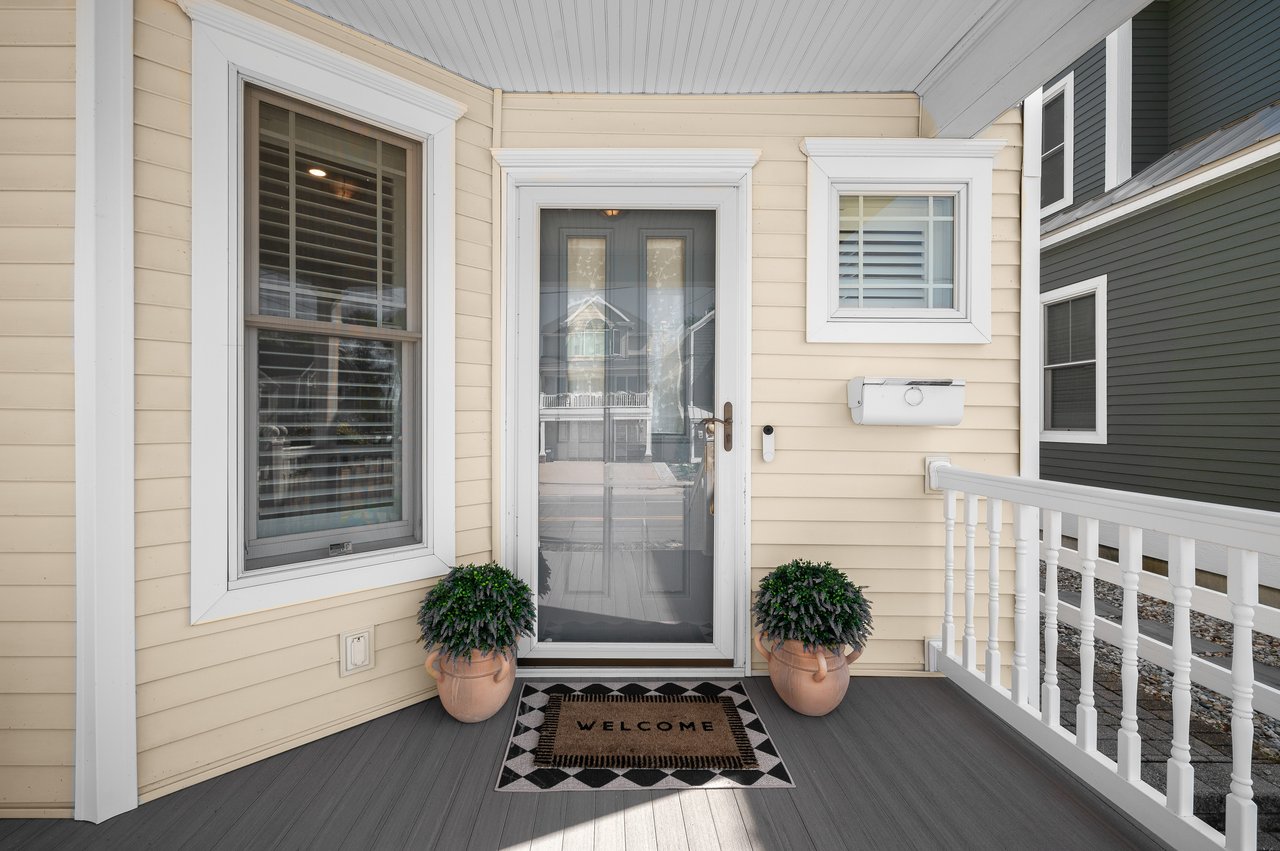 909 Lions Park Drive