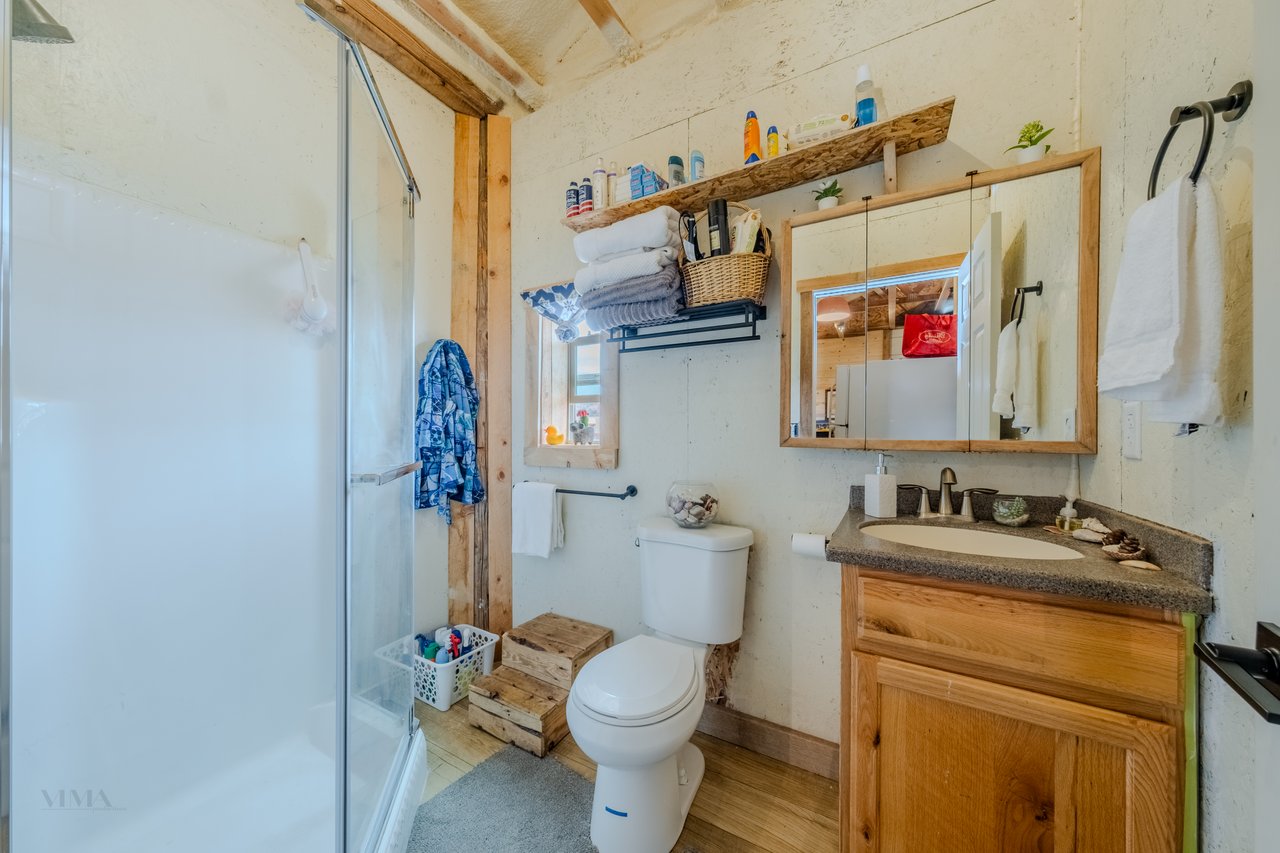 7395 N Johnson Canyon