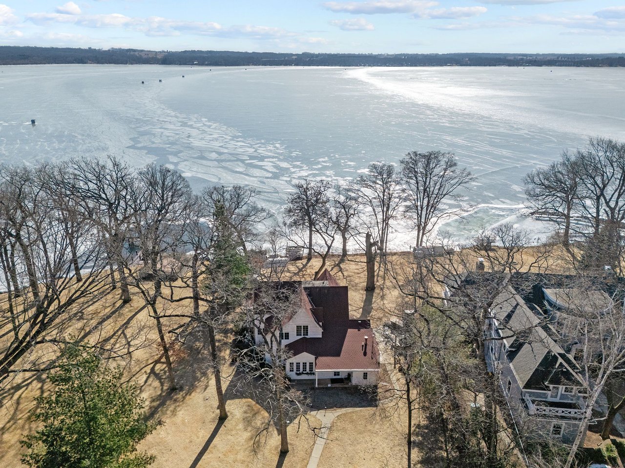 W1181 Illinois Avenue