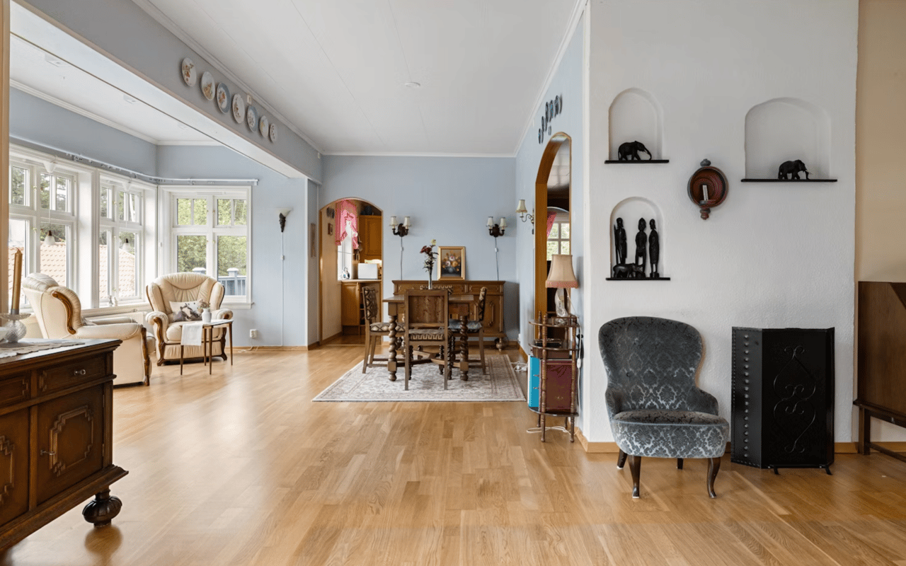 Decoding the Relationship Between Home Age and Market Value cover