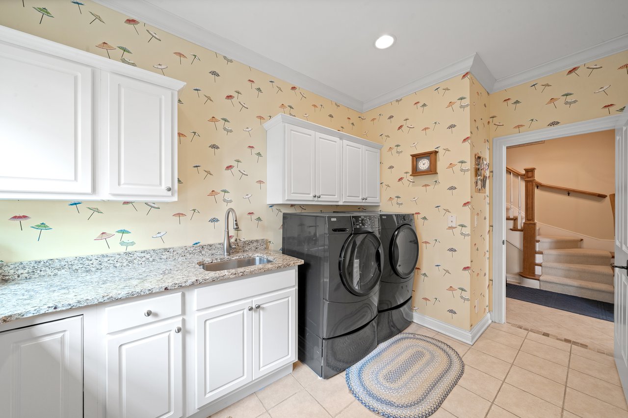 N2224 Bonnie Brae Lane