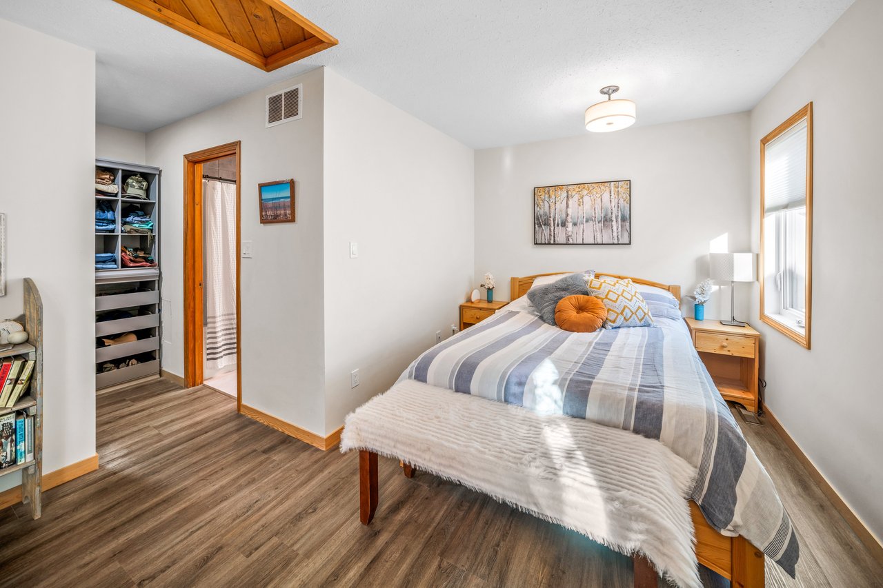 809 5th Street Unit: 3