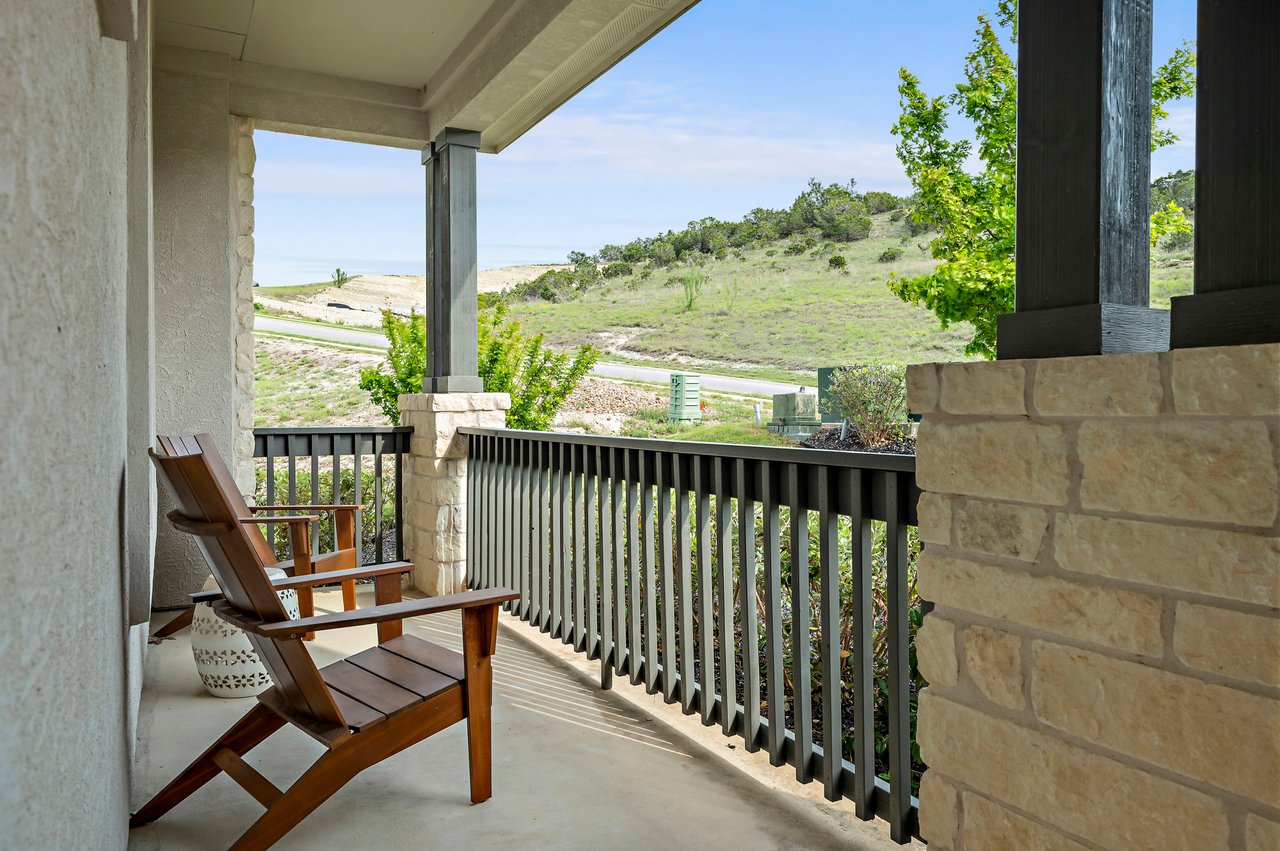 Contemporary Sweetwater Stunner