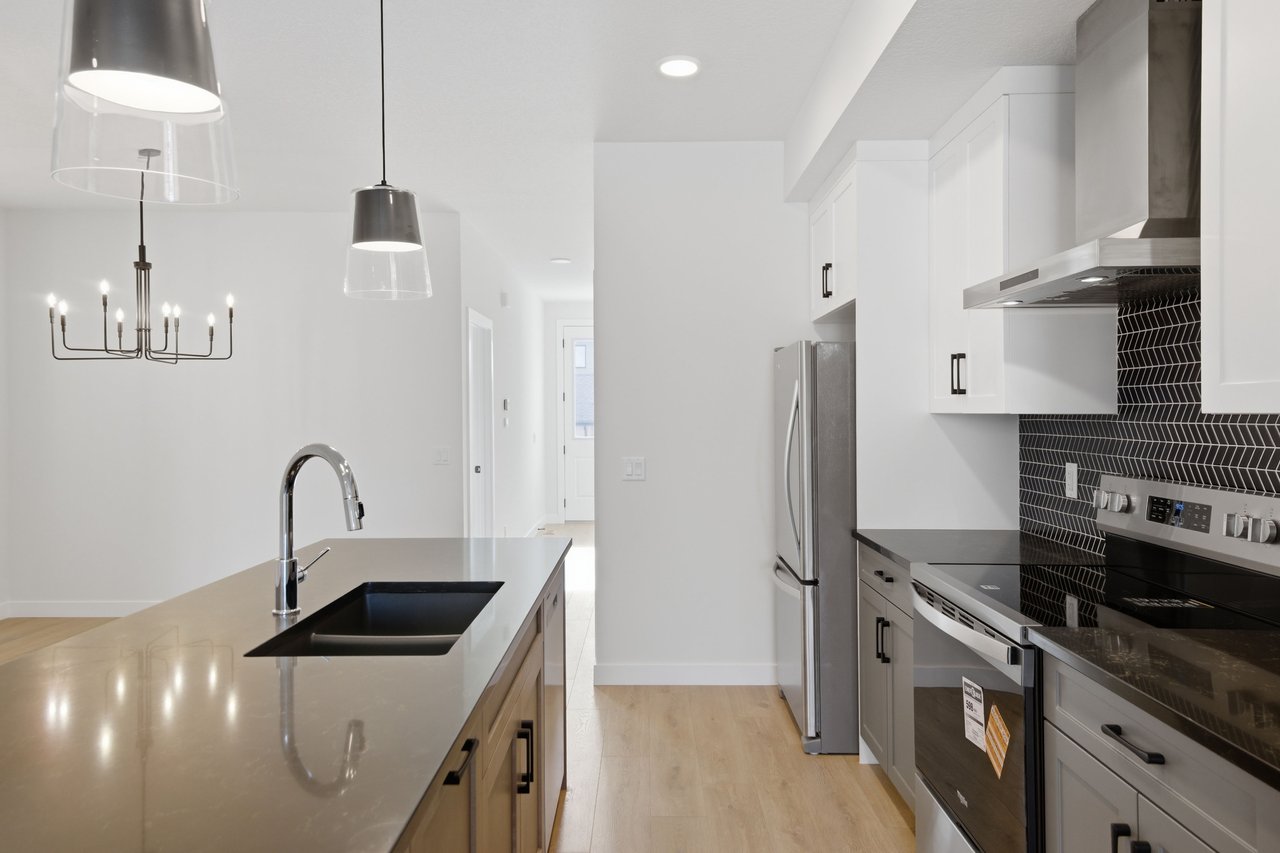 35 Belvedere Crescent SE