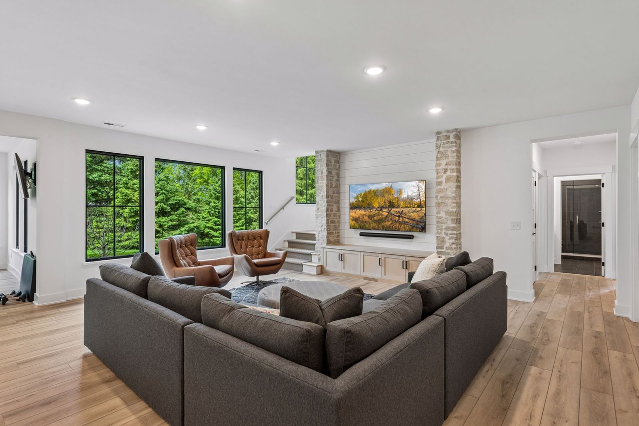 2888 Deer Hill Road, Medina
