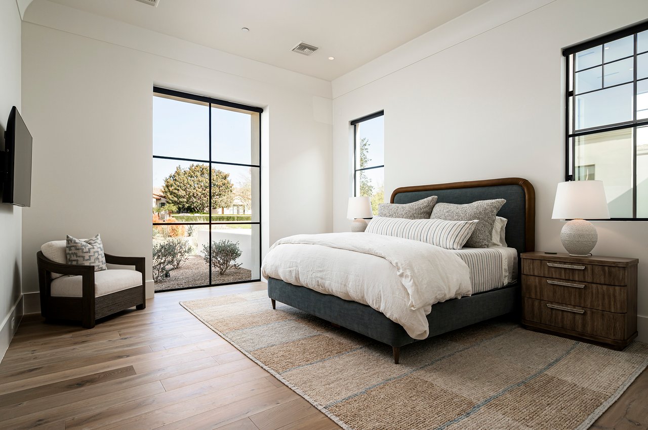 5029 E DESERT PARK Lane