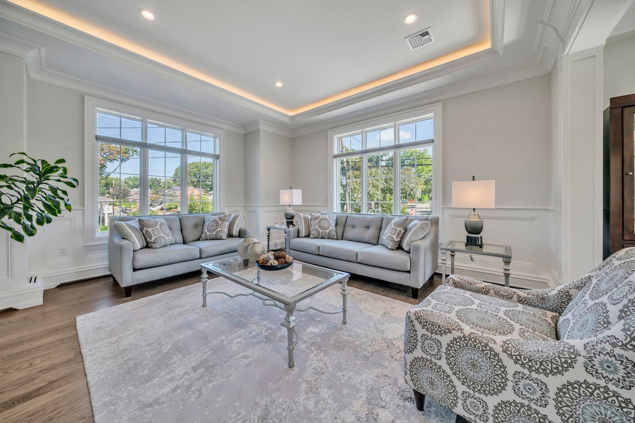 214 Forest Road