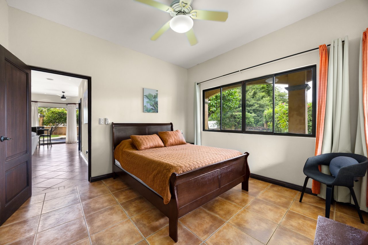 Casa de Vida, Altos de Flamingo | Mediterranean-Style Villa with Pool & Guest House Near Playa Flamingo