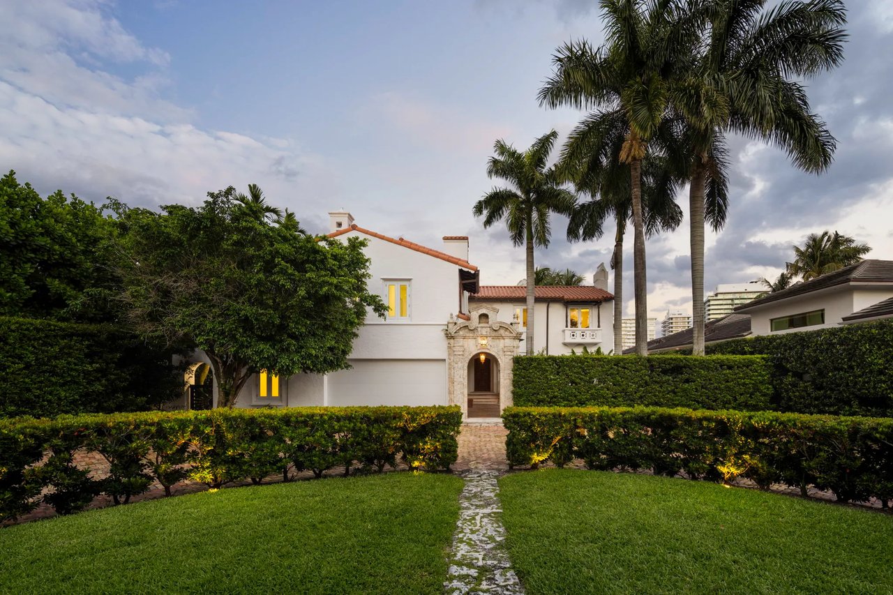 Pine Tree Drive, Miami Beach Waterfront