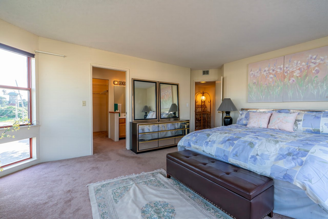 855 La Playa Street, #457