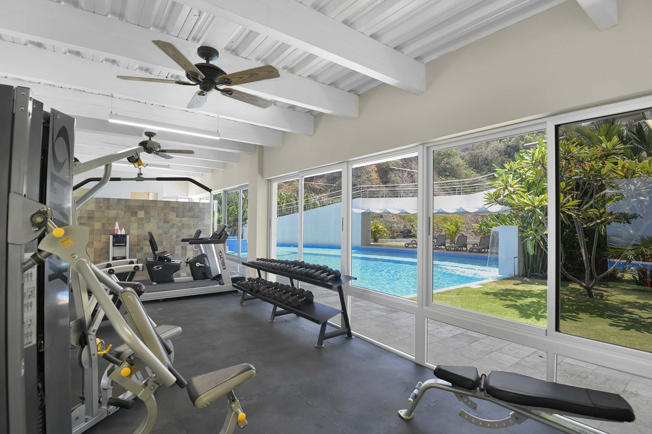 Ocean View Condos for Sale in Faro Escondido 2, Central Pacific 