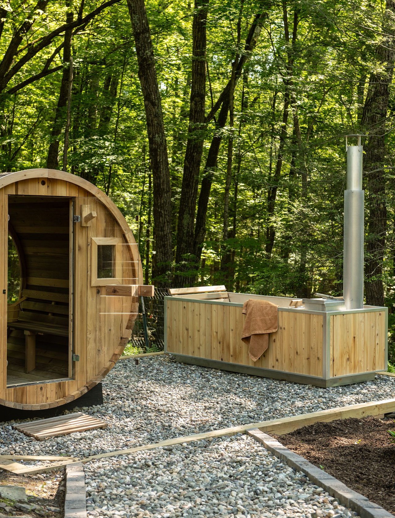 276 Chestnut Hill Road, Woodstock