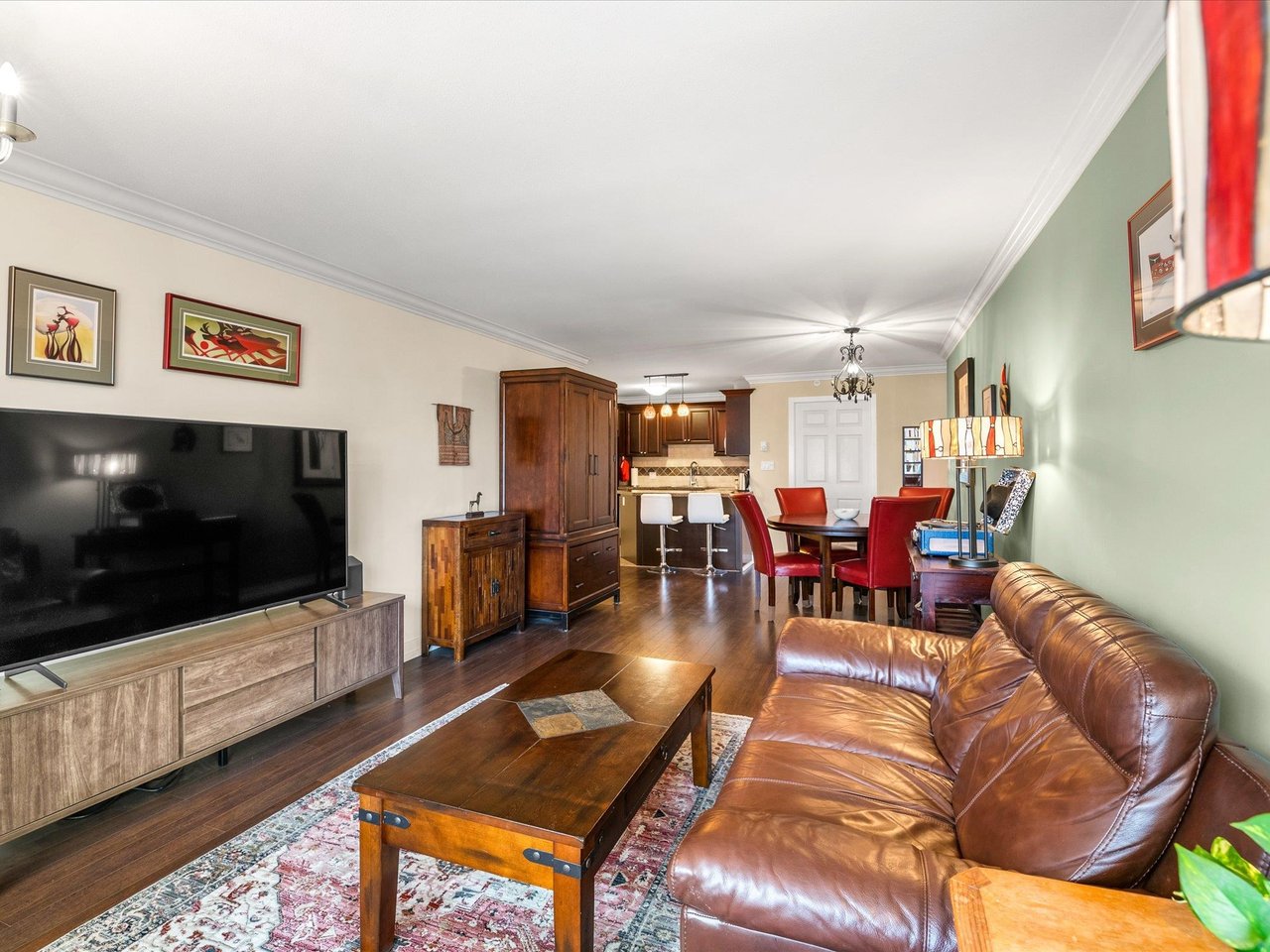 1310 Victoria St, #401
