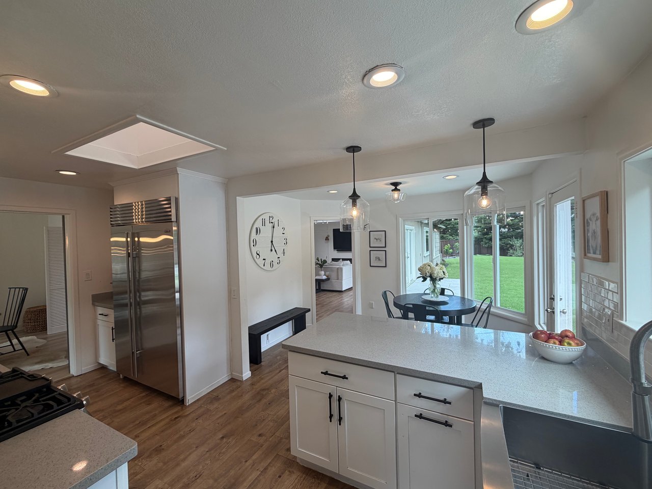 Exclusive Listing - 786 Los Palos Manor