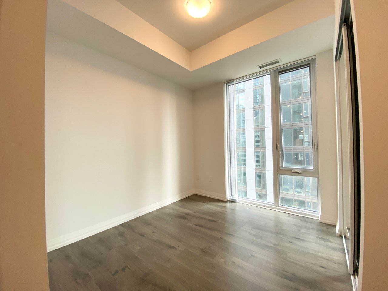 8 Widmer Street 2005