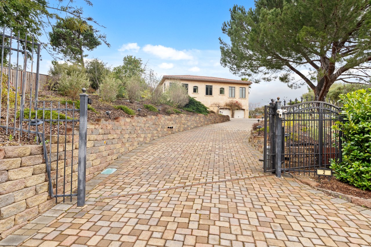 12252 Menalto DR