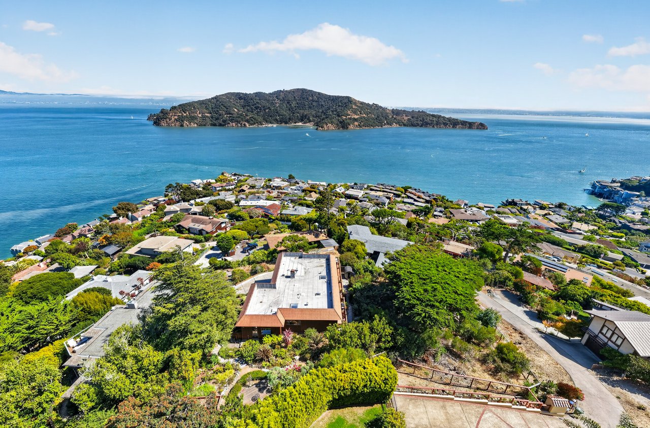 Sweeping Views Across the Bay
