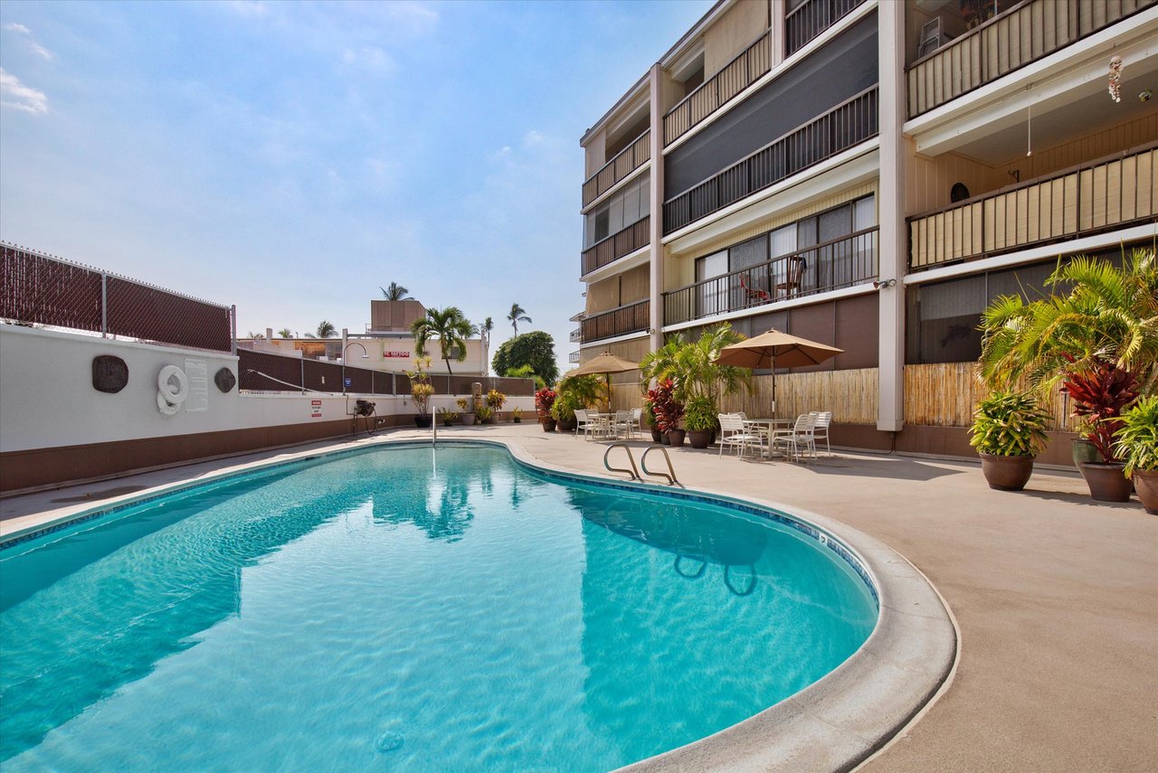 Kona Plaza #315