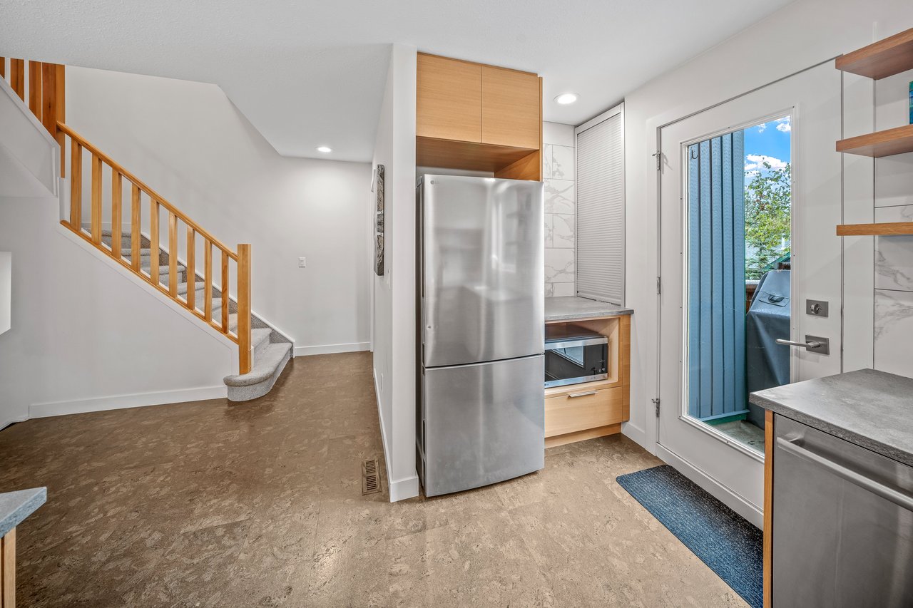 1022 Rundleview Drive Unit: 27