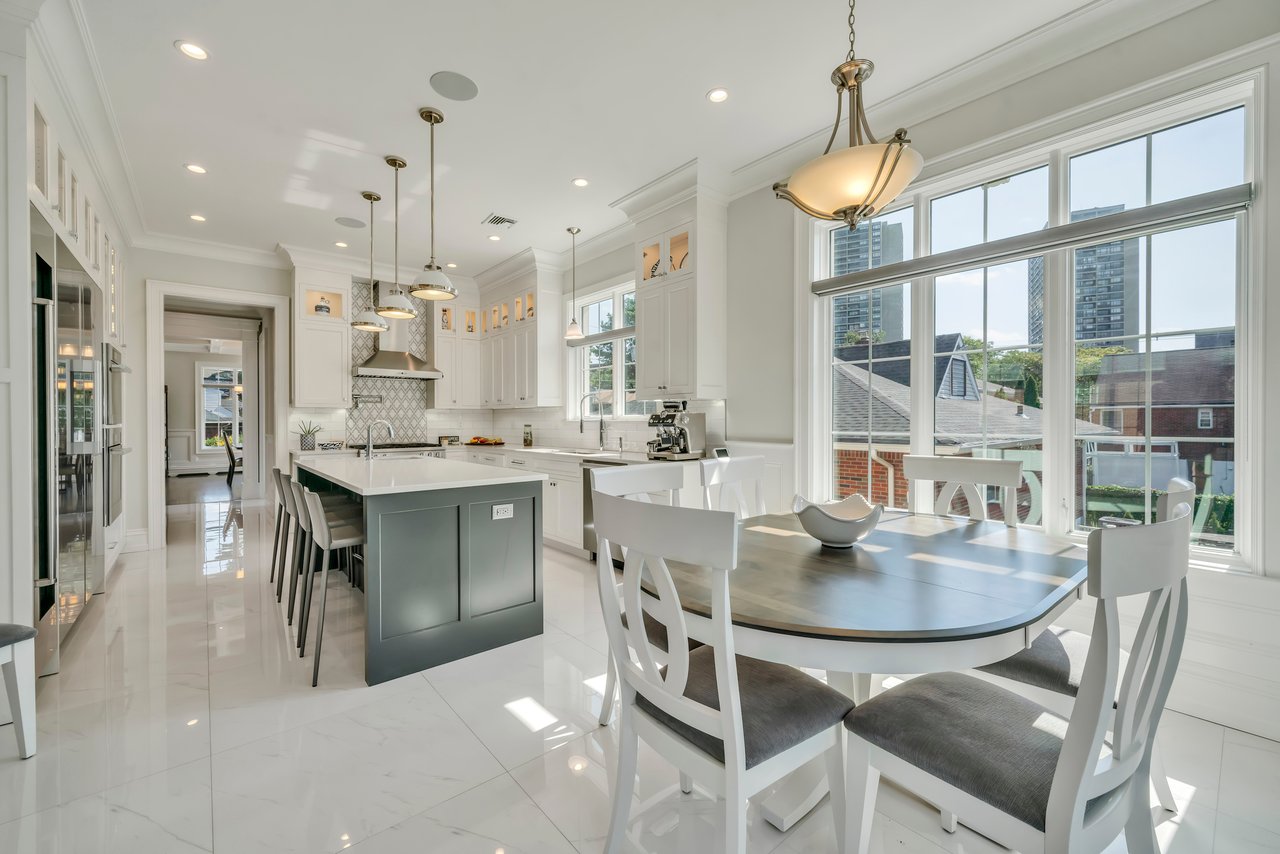 214 Forest Road