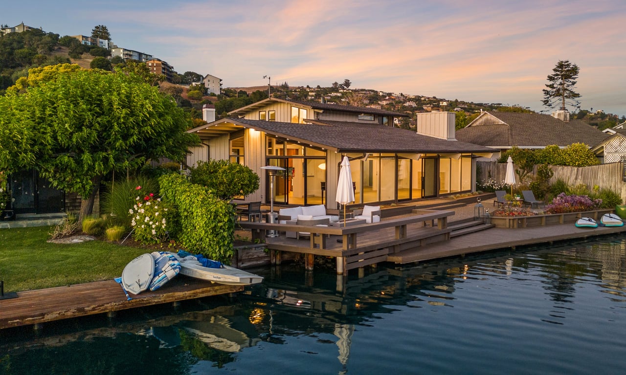 39 Peninsula Rd