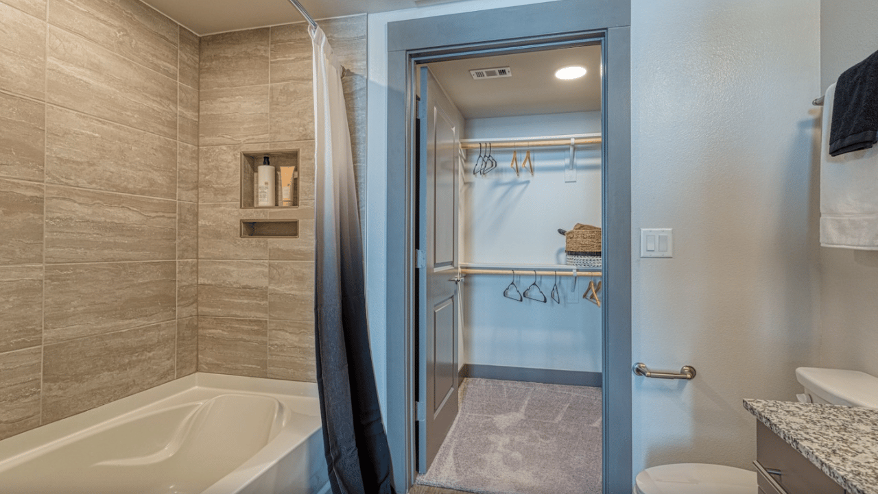 Now Offering 7 WEEKS FREE*