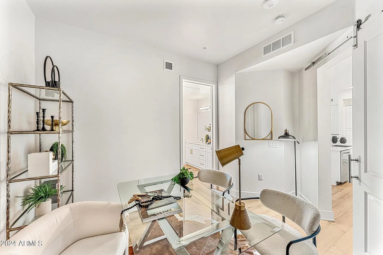 3131 N CENTRAL Avenue, 4015, Phoenix Unit: 4015