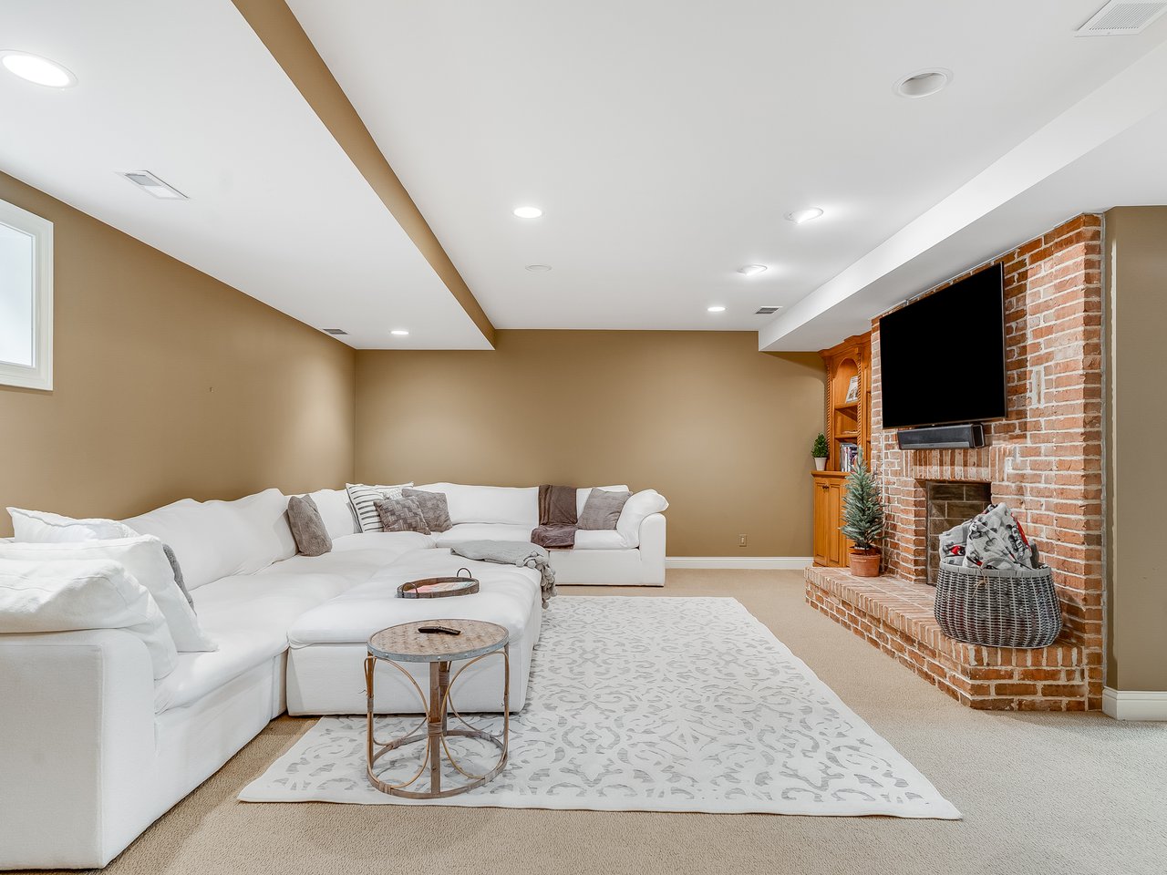 38W507 Fairway Drive, St. Charles