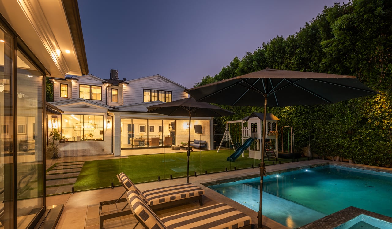 10439 Valley Spring Ln, Toluca Lake