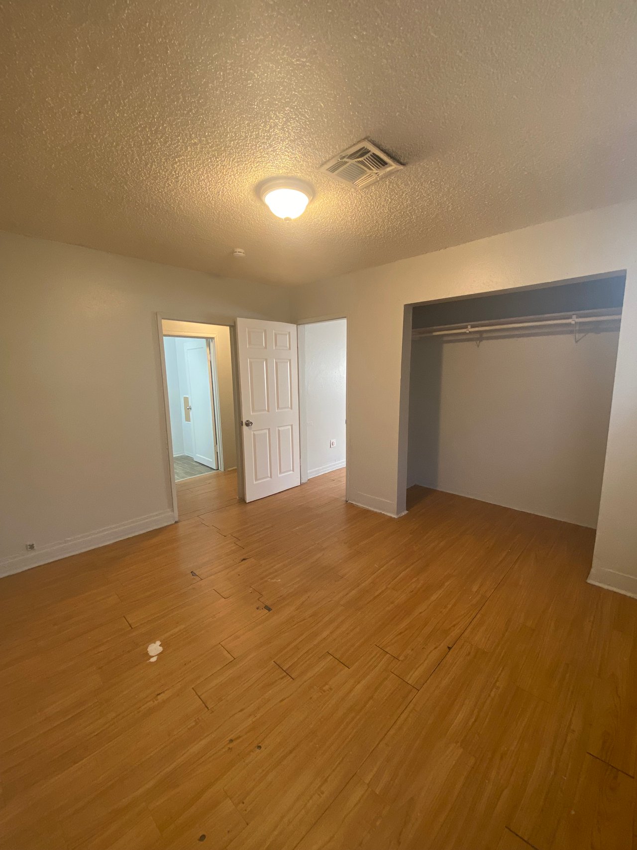 622 West McWilliams Avenue #6