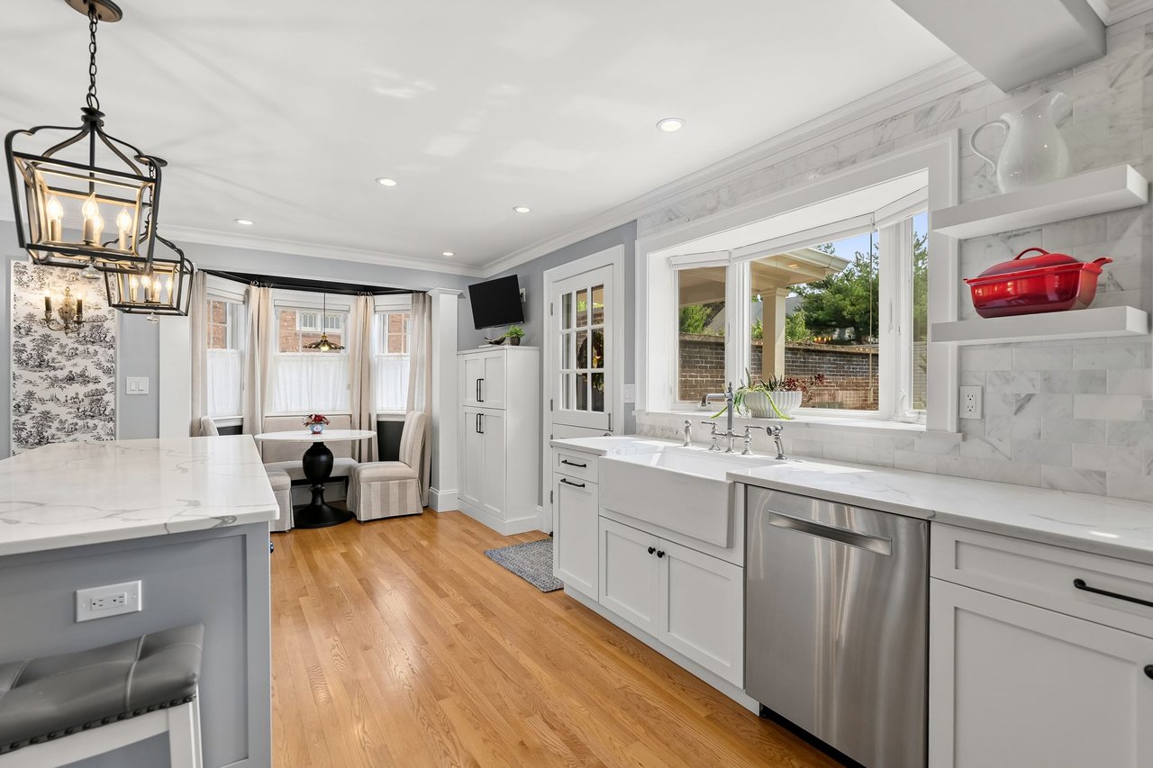 3 Essex Rd