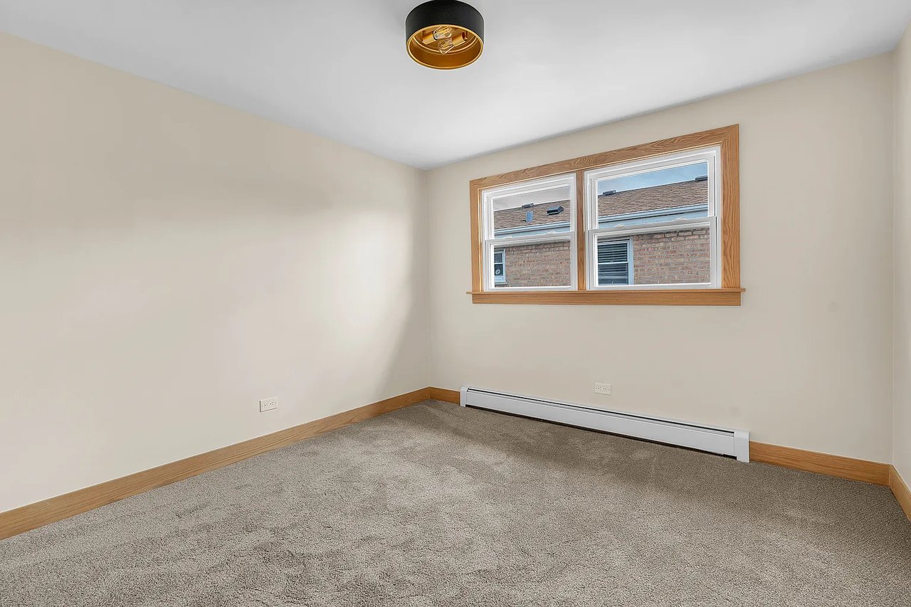 6048 W 79th Street, Burbank, IL